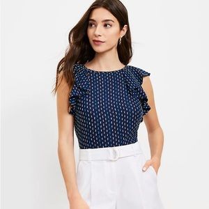 LOFT Clip Ruffle V-Back Shell in Multi Navy size Medium